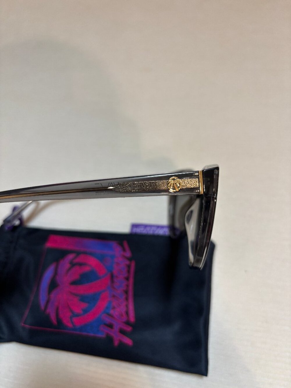 Carat Sunglasses - Polarized - Picture 5 of 12